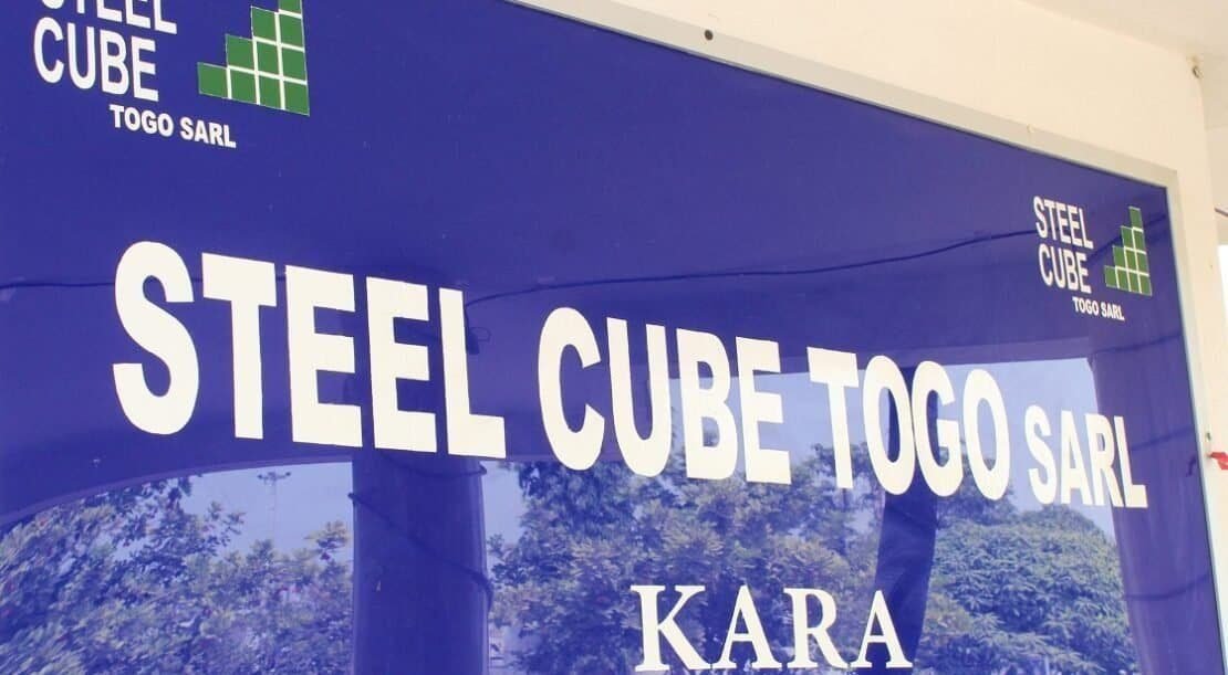 Steel cube togo