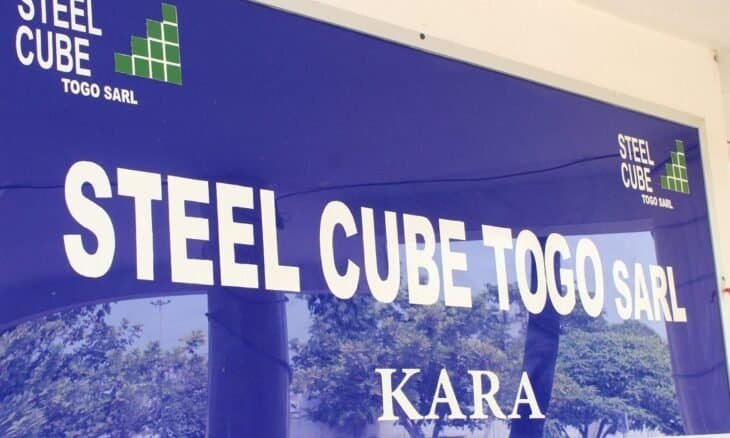 Steel cube togo