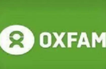 L’organisation caritative OXFAM INTERNATIONAL recrute (07 Juillet 2025) Publié par Hervé D. le 7 juillet 2025 à 11:20 S'abonner Informations sur l'emploi Titre du Poste : Assistant.e Ressources Humaines Niveau Requis : BAC + 2 Lieu du Travail : Burkina Faso Date de Soumission : 14/07/2025 Description de l'emploi Oxfam est un mouvement citoyen mondial qui vise à mettre fin à l’injustice de la pauvreté. Cela signifie que nous luttons contre les inégalités qui perpétuent la pauvreté. Ensemble, nous sauvons, protégeons et reconstruisons des vies. En cas de catastrophe, nous aidons les populations à améliorer leur vie et celle des autres. Nous intervenons dans des domaines comme les droits fonciers, le changement climatique et la discrimination à l’égard des femmes. Nous poursuivrons notre action jusqu’à ce que chaque être humain puisse vivre à l’abri de la pauvreté. Nous sommes une confédération internationale de 19 organisations affiliés qui travaillent, en collaboration avec des partenaires et les communautés locales, dans plus de 90 pays. Toutes nos activités sont guidées par trois valeurs fondamentales: l’autonomisation, la redevabilité et l’inclusivité. Pour en savoir plus sur nos valeurs, consultez notre web. POSTE Oxfam recherche un/e Assistant.e Ressources Humaines dont la mission est de fournir un soutien administratif et contribuer à la gestion opérationnelle et au développement des Ressources Humaines d’Oxfam dans une approche basée d’une part sur le respect des normes et procédures de l’Organisation et des lois en vigueur, et d’autre part sur le souci d’apporter un support efficace et efficient à la mise en œuvre des projets et programmes. PRINCIPALES RESPONSABILITÉS Accomplir les formalités d’embauche et de départ du personnel ; Assurer la gestion des contrats de travail du personnel national et international ; Mettre en place les dossiers du personnel, en assurer la mise à jour régulière, et veiller à leur l’archivage physique et électronique ; Accomplir les démarches et formalités requises pour le personnel auprès des administrations publiques (déclarations CNSS, ANPE, OST…) et suivre les dossiers qui y sont introduits ; Participer à l’organisation des visites médicales du personnel ; Effectuer les tâches administratives liées à la gestion des assurances du personnel ; Etablir divers documents administratifs et courriers à l’intention du personnel tels que les attestations de travail, bulletins de présence, notes, etc. ; Tenir à jour les registres du personnel ; Assister dans la gestion des processus de départs du personnel par l’accomplissement de quelques formalités administratives (sortie CNSS, certificat de travail, etc.) ; Elaborer les contrats de stage et assurer la mise à jour des tableaux de suivi ; Assurer l’enregistrement régulier des données du personnel dans les différents tableaux de suivi RH (base de données RH, congés, contrats, stages ; Participer à la préparation des audits. Etc… ; Assurer le traitement des dossiers de congé et absences conformément aux procédures de congés et dans le respect des délais requis. Cliquer ici pour consulter la description complète du poste. CONDITIONS GÉNÉRALES DU POSTE Nouveau poste / remplacement : Remplacement Niveau : E1 Type de contrat : Contrat de droit burkinabé Début du contrat : Septembre 2025 Pays et lieu de travail : Burkina Faso / Ouagadougou Date d’ouverture : 04 Juillet 2025 Date de clôture de l’offre : 14 Juillet 2025 Oxfam entend prévenir tout type de comportement inopportun au travail, notamment le harcèlement, l’exploitation et les abus sexuels, le manque d’intégrité et les infractions financières, et s’attache à promouvoir le bien-être des enfants, des jeunes et des adultes. Oxfam attend de tous les membres de son personnel et ses bénévoles qu’ elles et ils partagent cet engagement en souscrivant à son code de conduite. Nous tenons à ne recruter que des personnes qui partagent et véhiculent nos valeurs. Critères indispensables Formation Diplôme supérieur niveau minimum BAC+2 dans l’un des domaines suivants ou tout autre domaine pertinent : Gestion des ressources humaines, Gestion administrative, Sciences juridiques ; sciences humaines et sociales ; Connaissance en gestion administrative du personnel ; Connaissance et compréhension du droit de travail burkinabé et de son application. Expérience et aptitudes Expérience de travail à des postes similaires d’au moins deux (2) années ; Expérience de travail dans un environnement d’équipe multiculturelle ; Maîtrise du pack Office (Excel, Word et Power Point) ; Bonne capacité rédactionnelle ; Capacité à agir en réseau ; Sens élevé de la discrétion et de la confidentialité ; Engagement dans la protection des droits humains et notamment les droits des femmes et des personnes ou groupes marginalisés, et avec l’intégration de cet engagement comme fil directeur dans tous les aspects du travail de notre organisation. Les candidatures féminines sont fortement encouragées. Remarque : Toutes les offres d’emploi sont subordonnées à l’obtention de références satisfaisantes et pourront faire l’objet de vérifications notamment des antécédents judiciaires et de toute activité de financement du terrorisme. POSTULEZ ICI OXFAM INTERNATIONAL