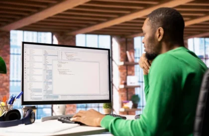 emploi togo Senior Frontend Developer